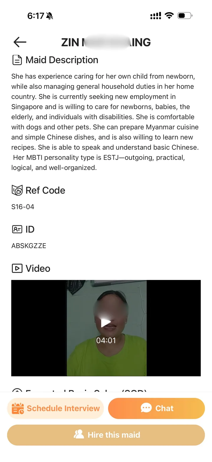 A helper's profile in the Helpering app